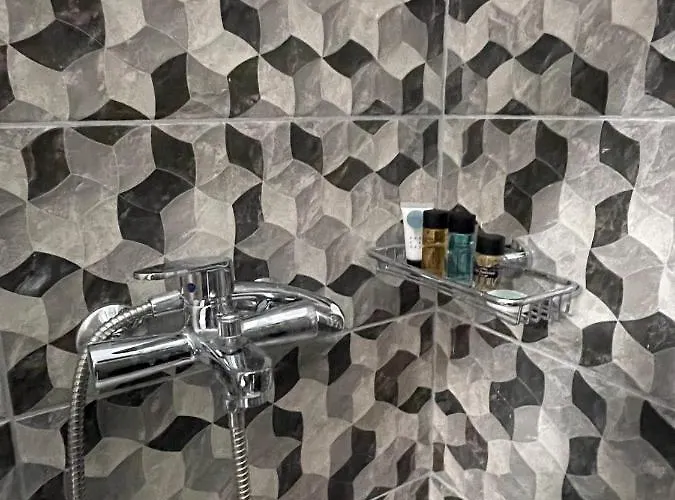 Rhodes Central: King Bed Lägenhet